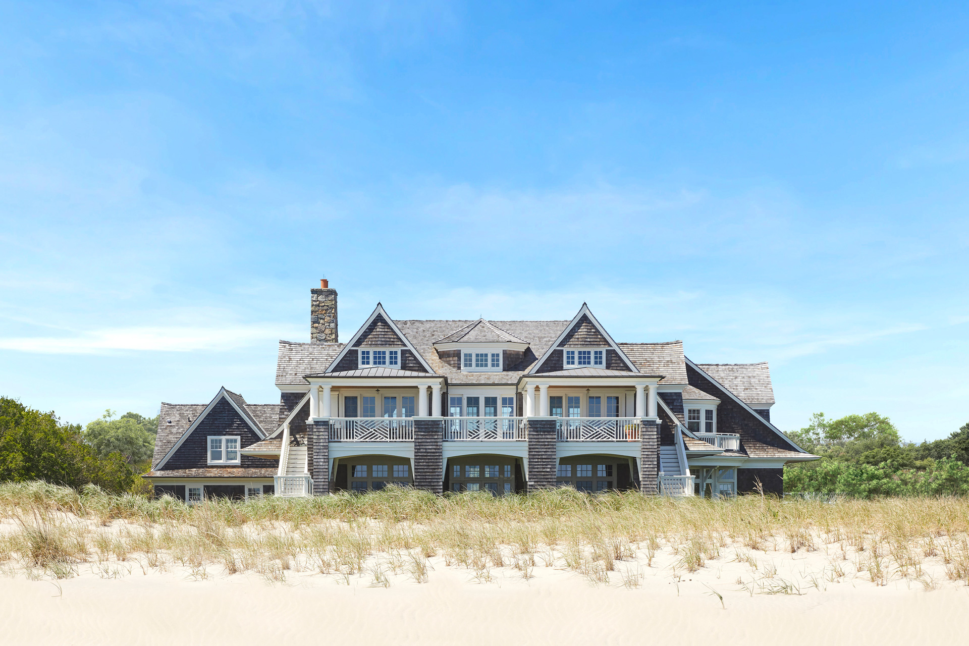 Bespoke Real Estate - The Hamptons $10m+ Oceanfront Collection